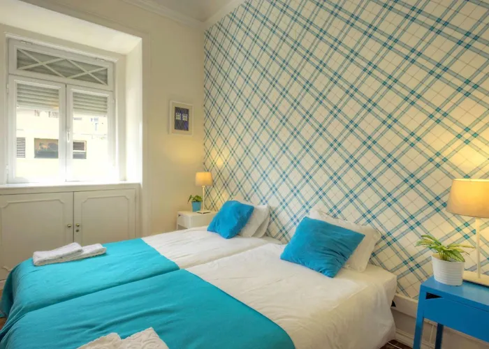 Fuer 19 Personen Und 1 Kind In By Interhome Apartment Lisbon