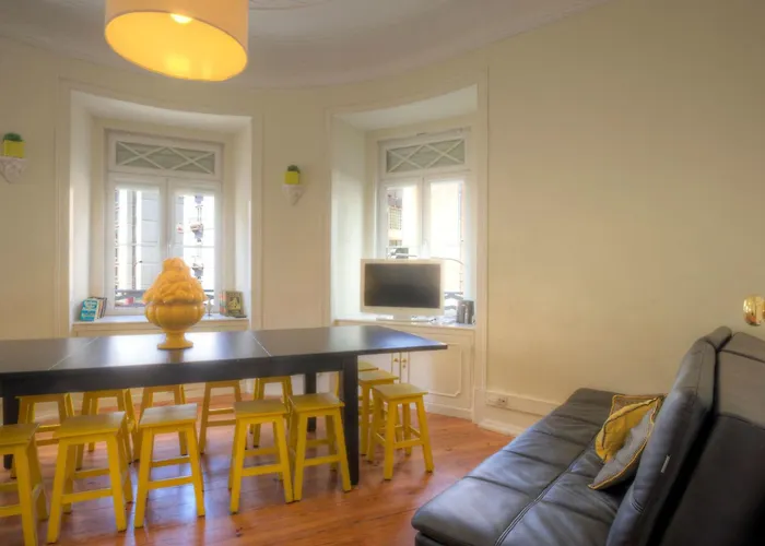 Fuer 19 Personen Und 1 Kind In By Interhome * Lisbon