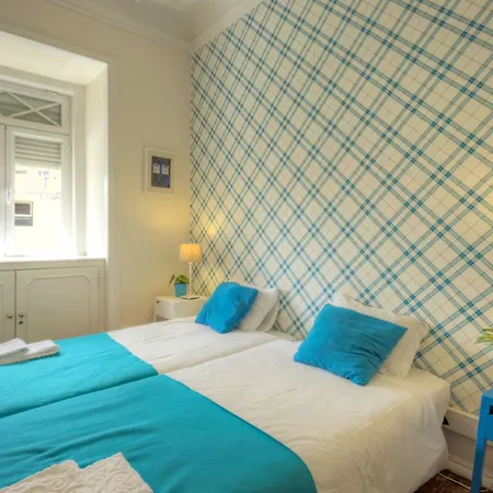 Fuer 19 Personen Und 1 Kind In By Interhome Apartment Lisbon