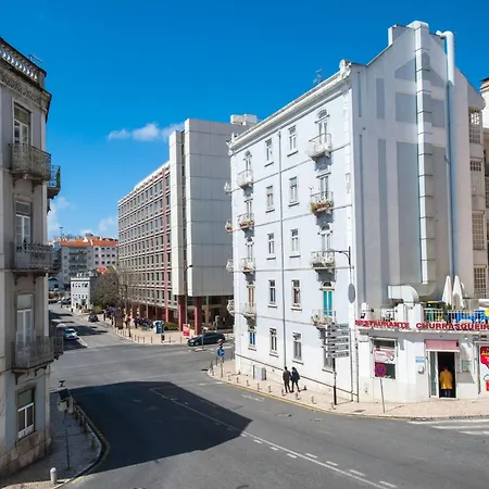 Fuer 19 Personen Und 1 Kind In By Interhome Apartment Lisbon