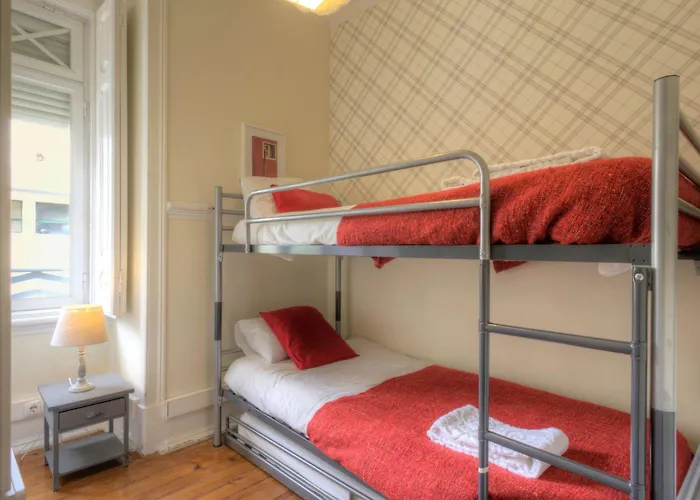 Fuer 19 Personen Und 1 Kind In By Interhome * Lizbona