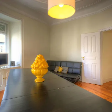 Fuer 19 Personen Und 1 Kind In By Interhome